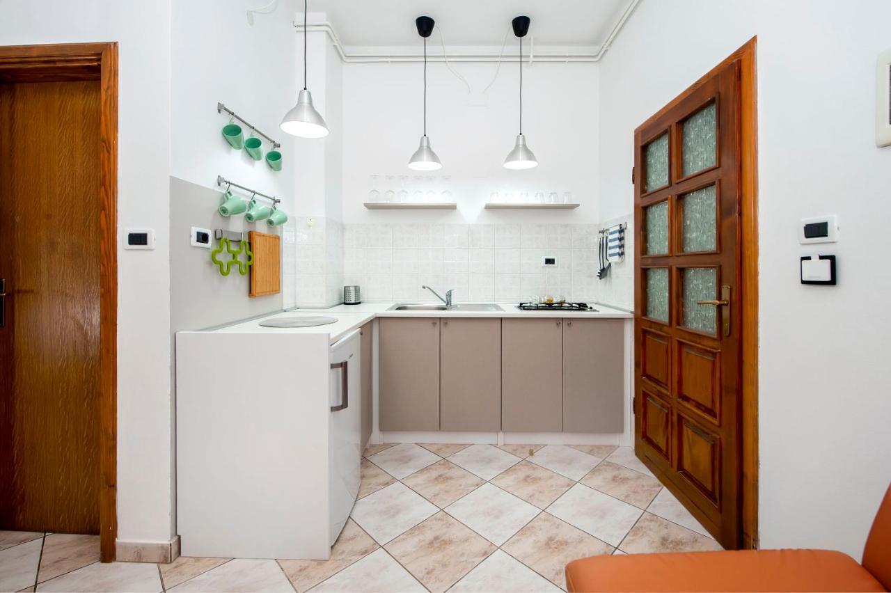 Apartments Milan Ровинь Экстерьер фото