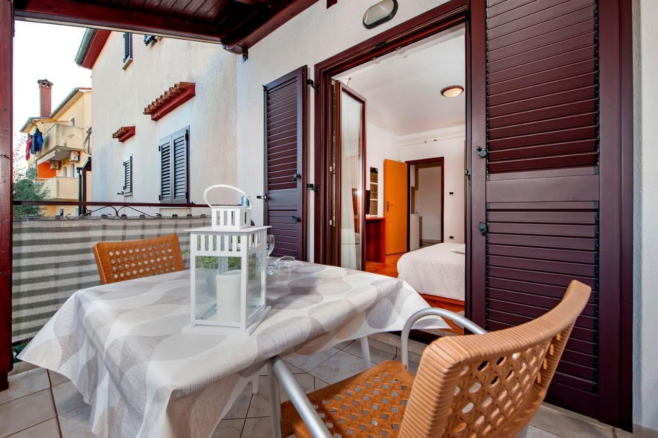 Apartments Milan Ровинь Экстерьер фото