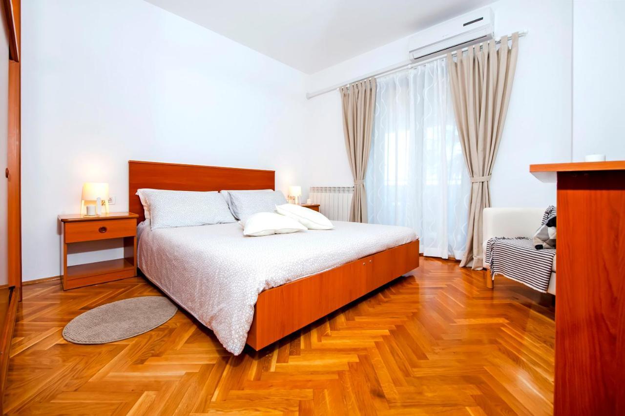 Apartments Milan Ровинь Экстерьер фото